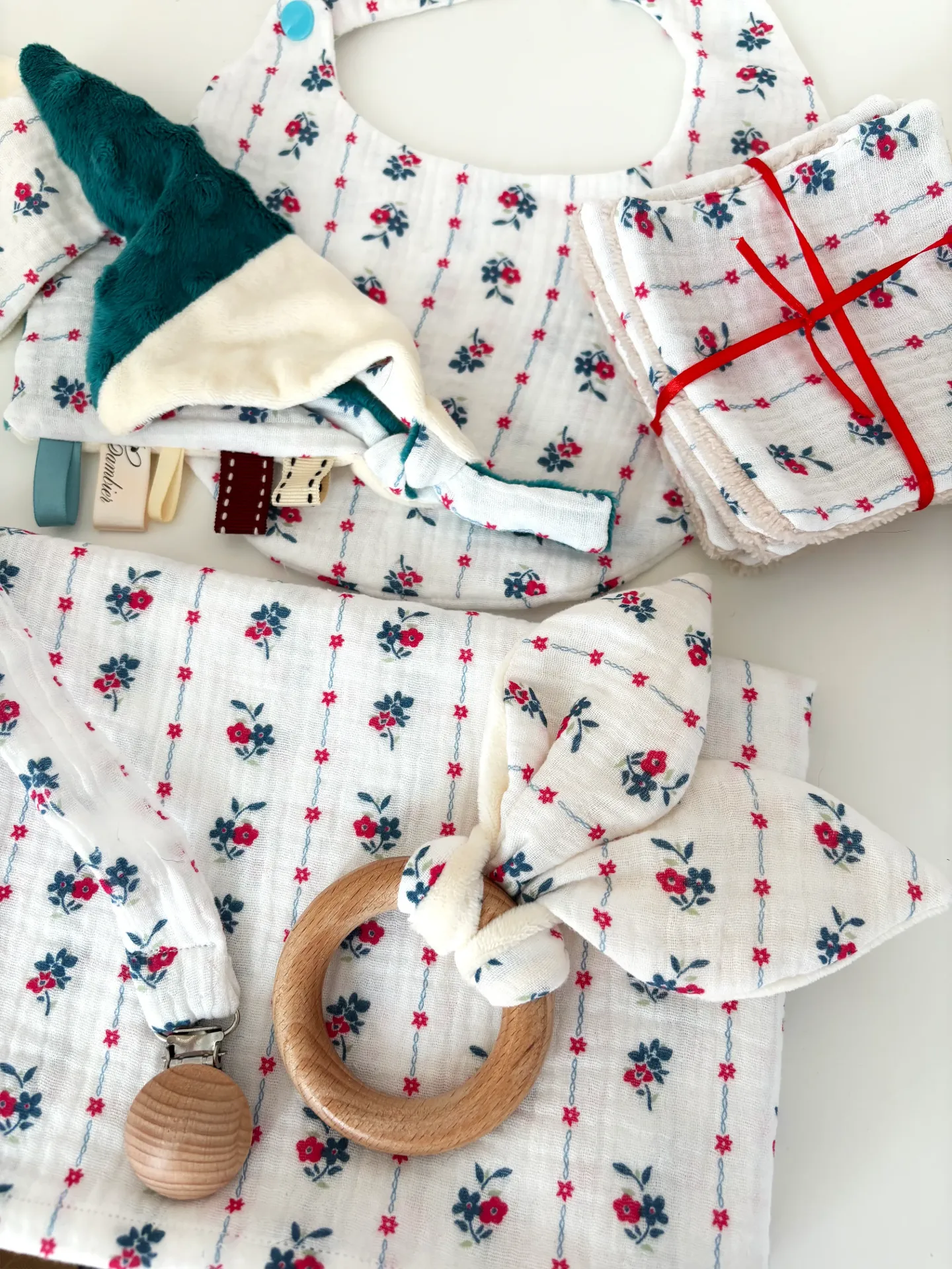 Box petites fleurs bleues